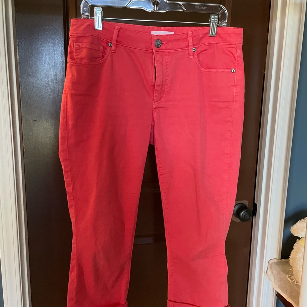 Loft cropped light-weight jean.